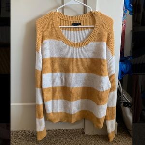 AEO yellow sweater
